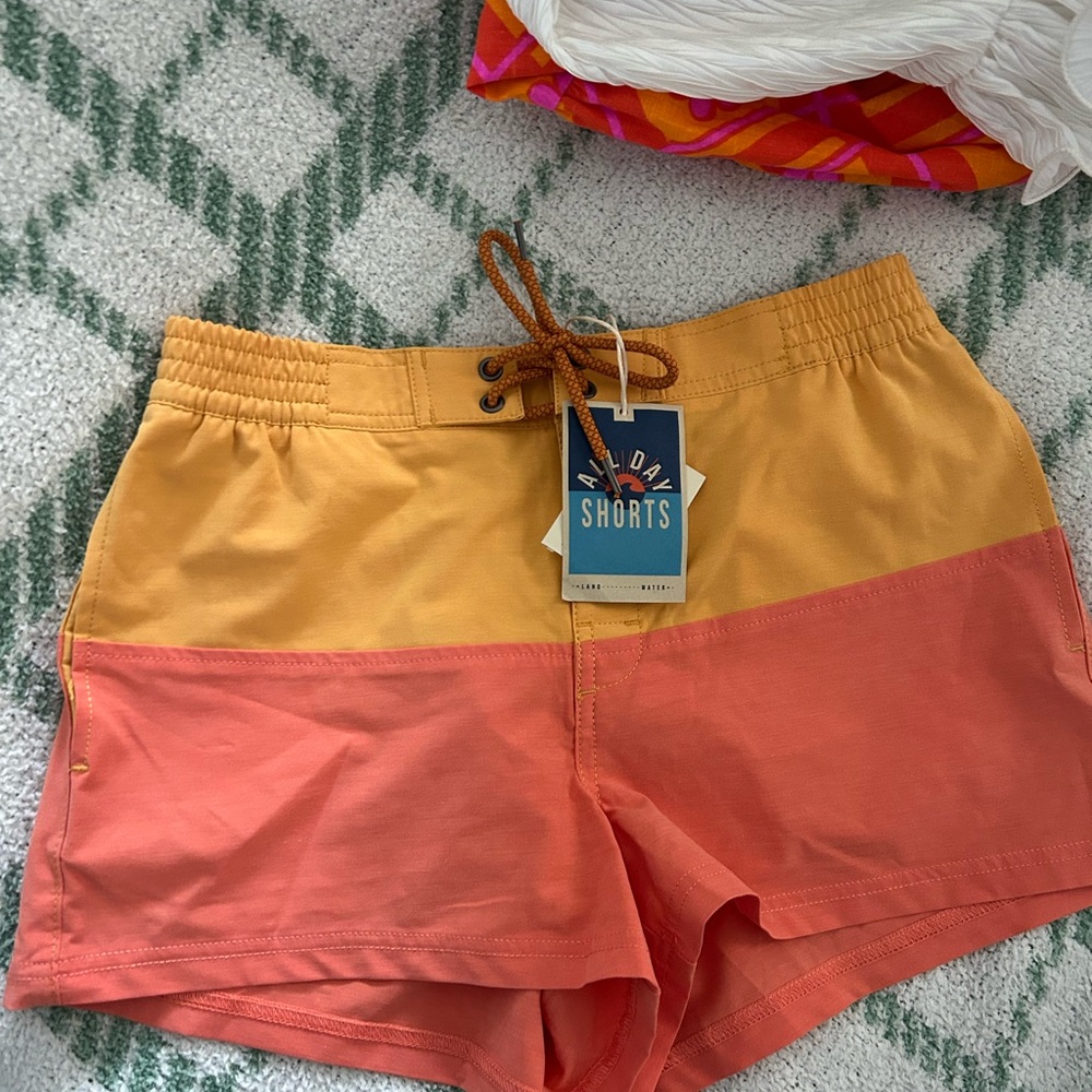 Faherty BNWT woman’s shorts
